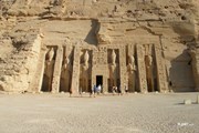 Abu Simbel, Tempio di Hathor e Nefertari