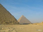 Giza, Piramidi