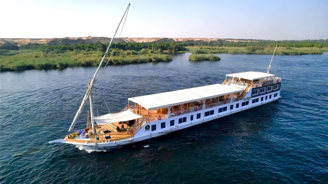 Cruise in the Nile River