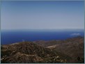 Il mare dalle montagne all'interno dell'isola